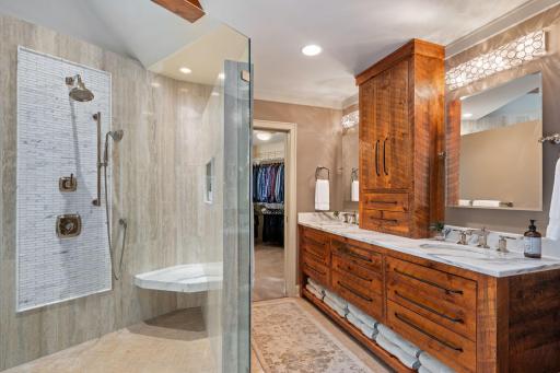 9550 Foxford Road, Chanhassen, MN 55317