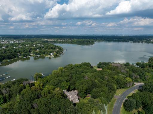 9550 Foxford Road, Chanhassen, MN 55317