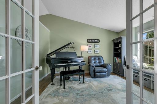 Flex room upon entry - perfect for an office, hobby room, toy room or even a guest room