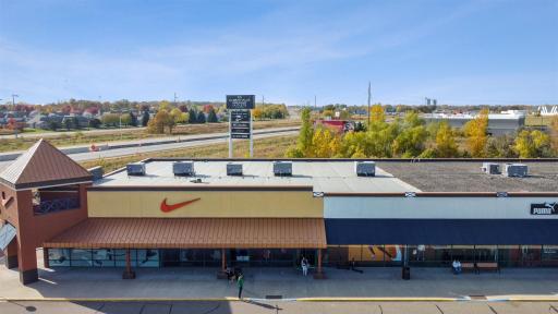 Just a few minutes from the Albertville Outlet Mall!