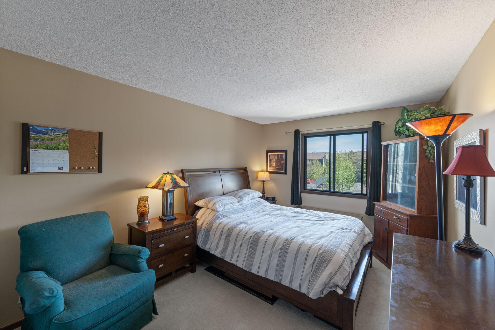 Large but cozy bedroom