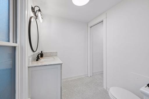 105 Milton Street S, Saint Paul, MN 55105