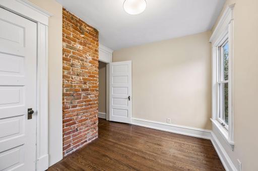105 Milton Street S, Saint Paul, MN 55105