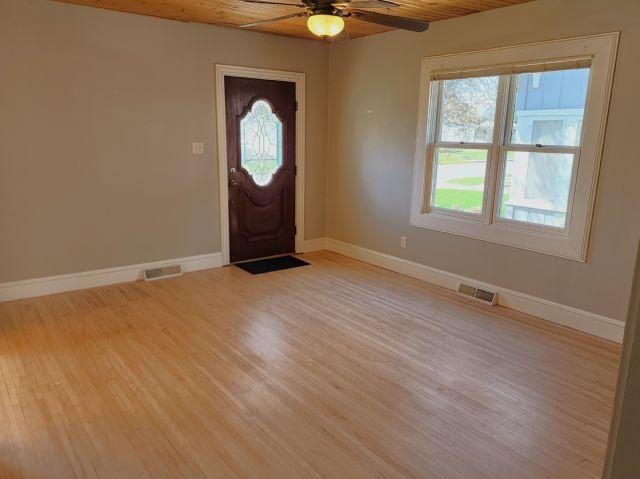 143 Maple St E, Amery - ZE.jpg