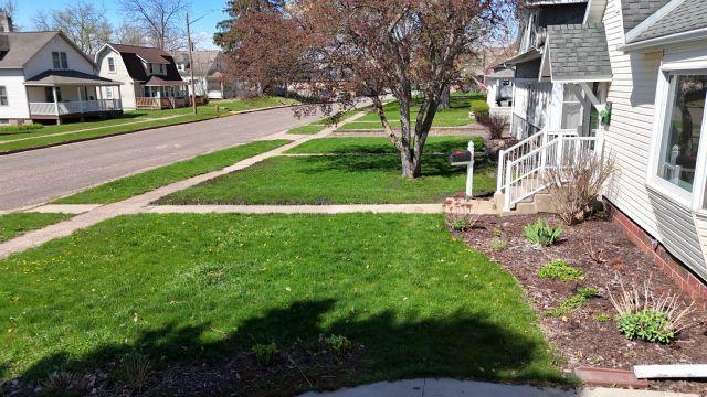 143 Maple St E, Amery - ZH.JPG