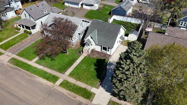143 Maple St E, Amery - ZW.JPG