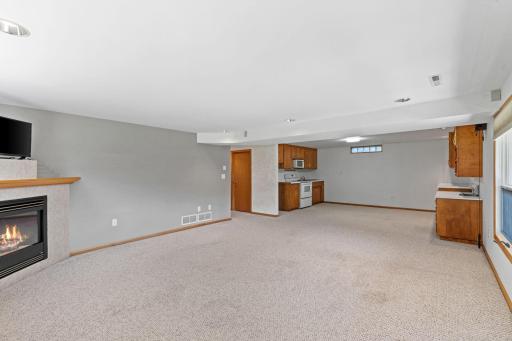 616 Elm Avenue SE, Montgomery, MN 56069