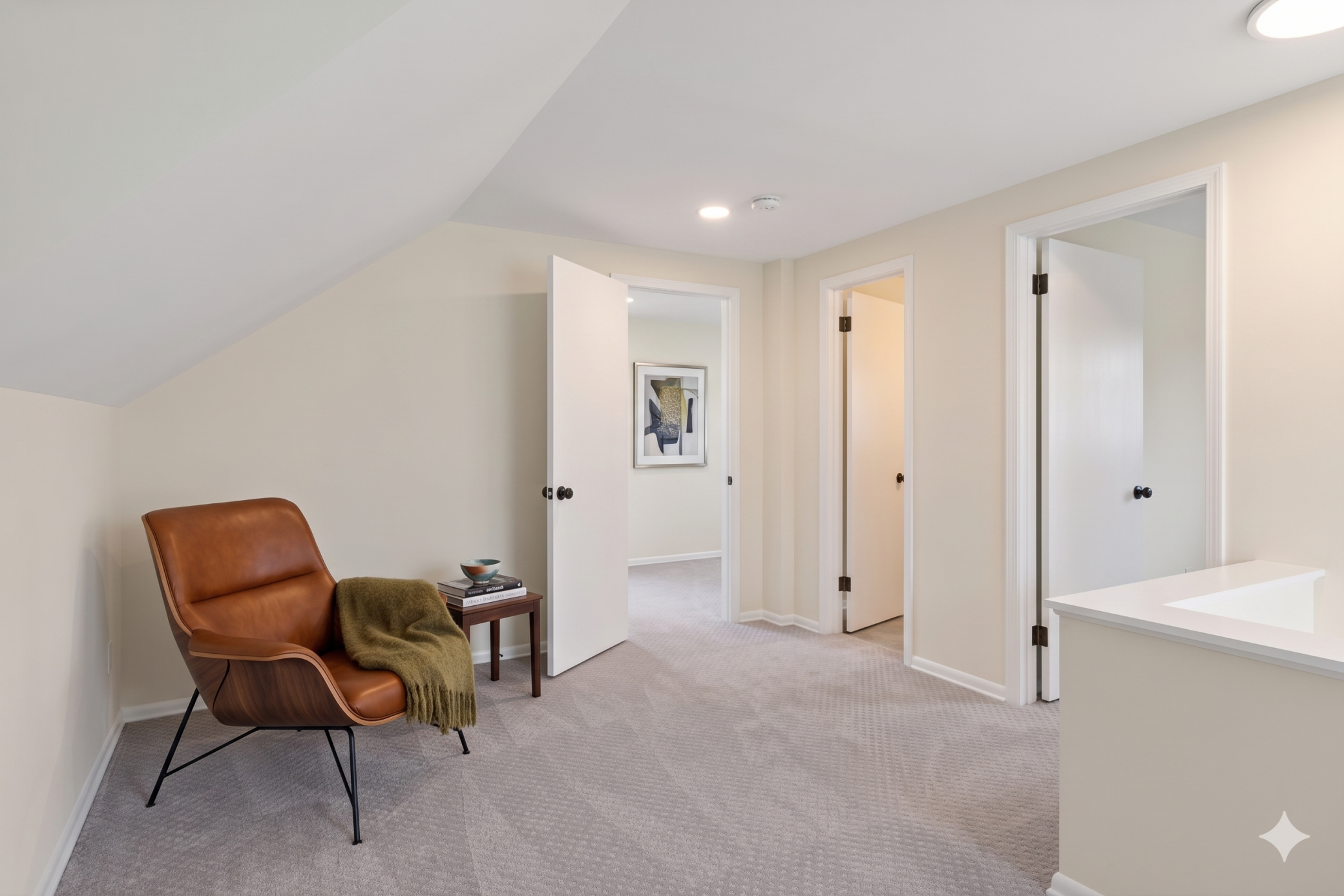 Upper level: loft