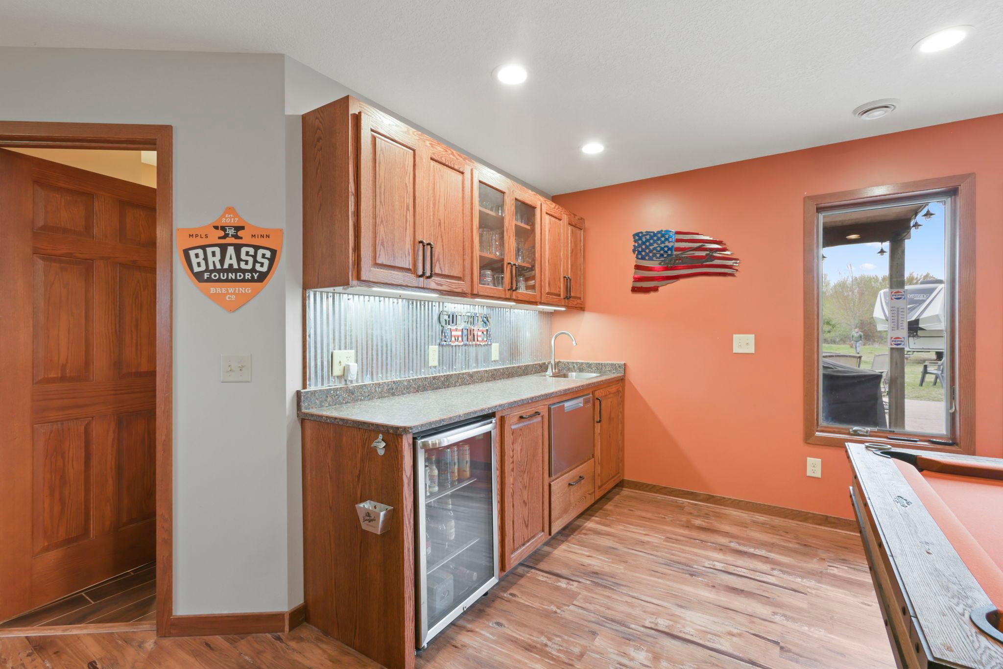 Lower Level Wet Bar - with fridge and dishwasher!