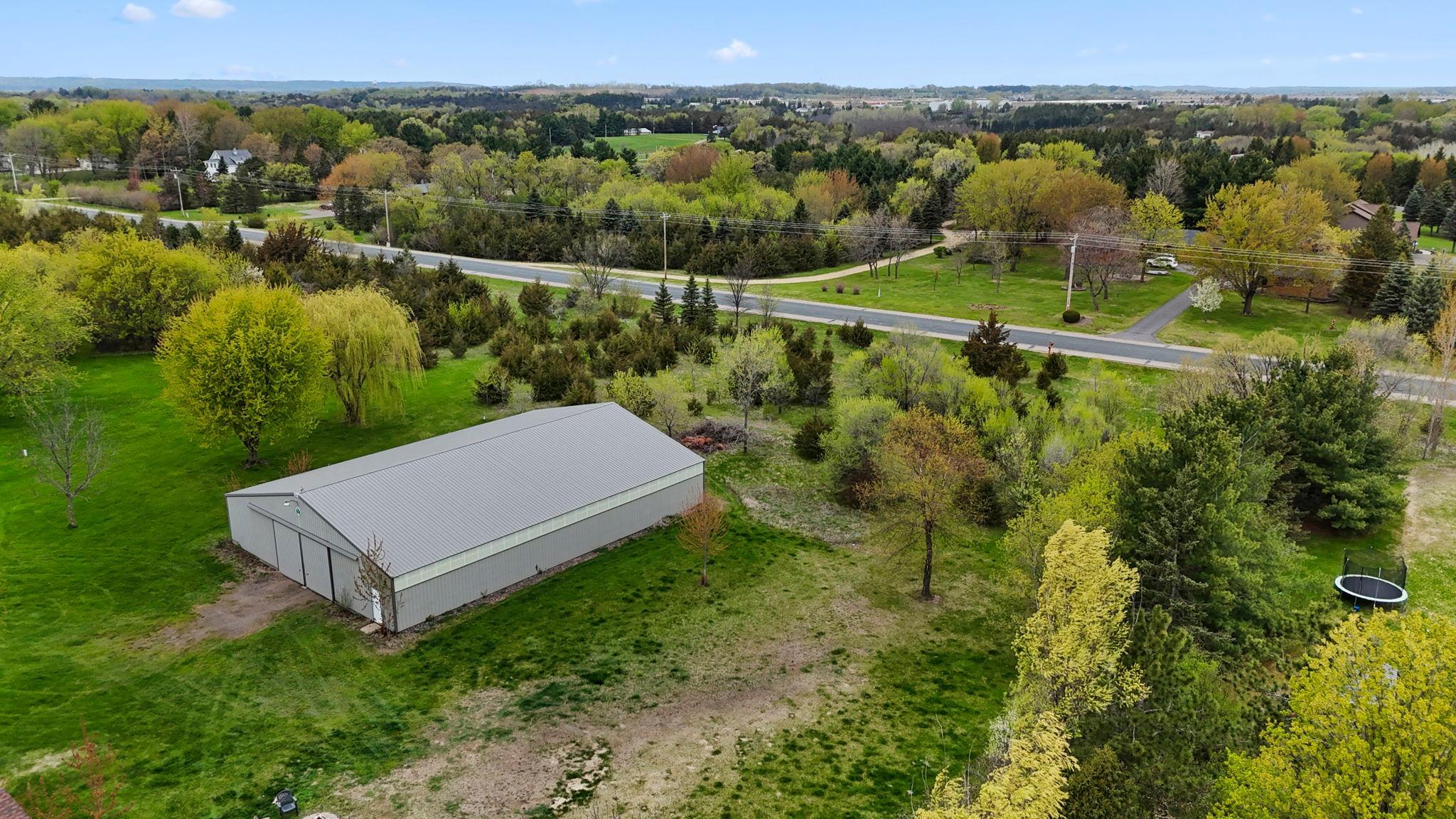 Convenient access to Coulee Rd