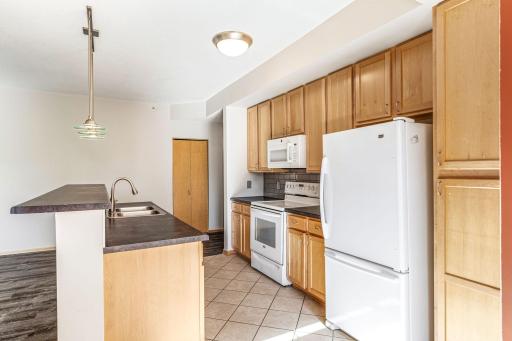 2405 39th Avenue NE, 205, Minneapolis, MN 55421