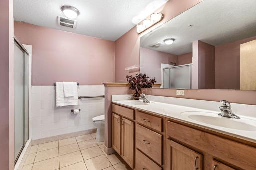 2405 39th Avenue NE, 205, Minneapolis, MN 55421