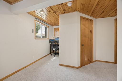 1618 Mclean Avenue, Saint Paul, MN 55106