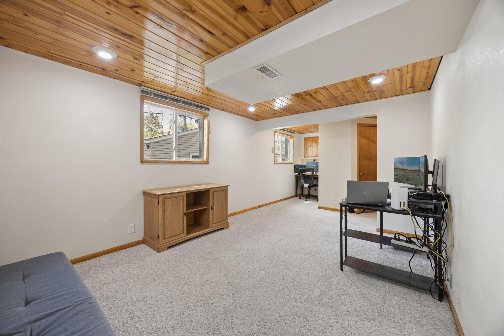 1618 McLean Ave - Family Room