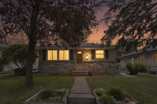 1618 Mclean Avenue, Saint Paul, MN 55106