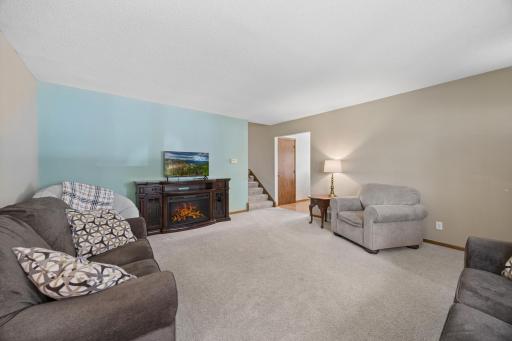 1618 Mclean Avenue, Saint Paul, MN 55106