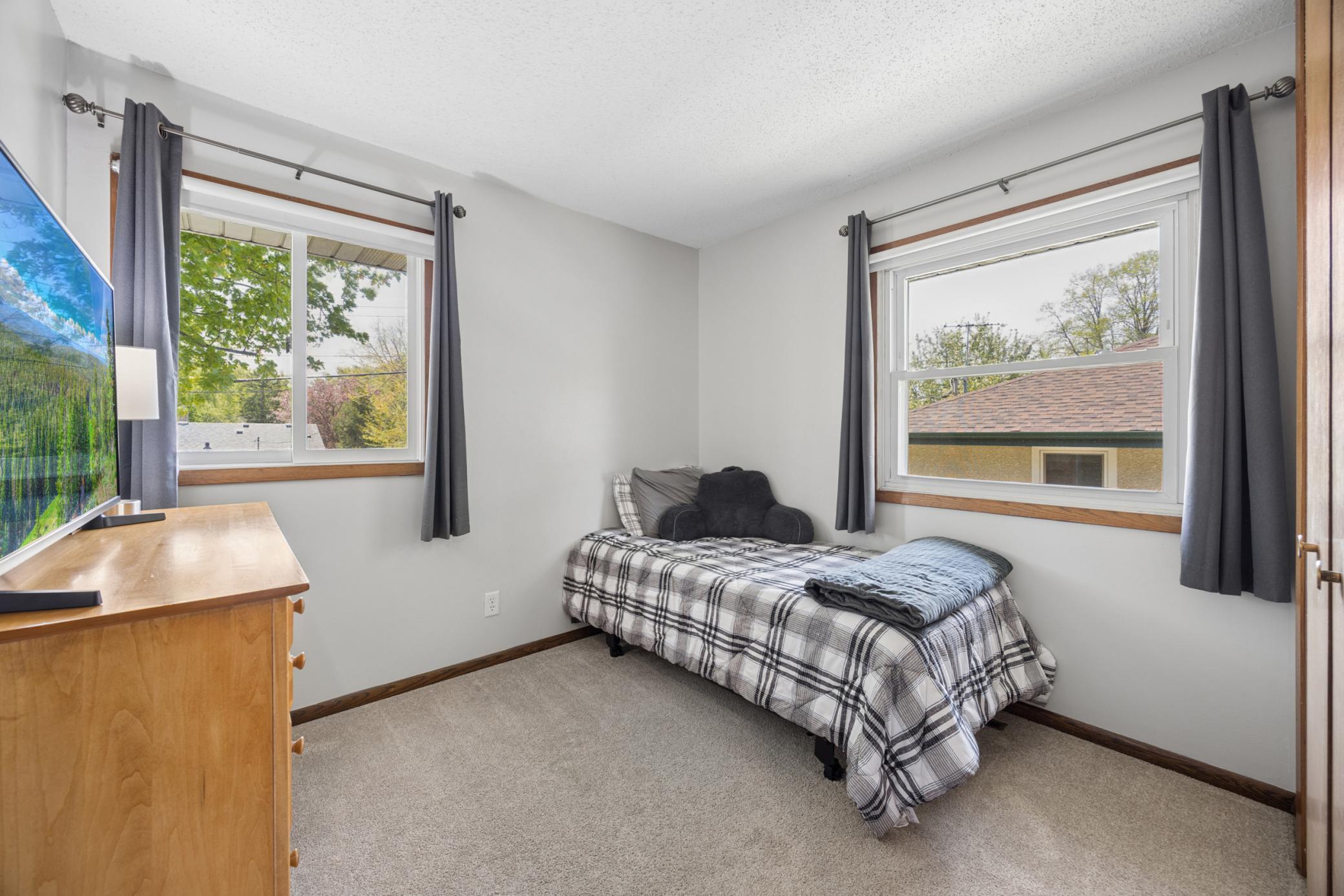 1618 McLean Ave - 3rd Bedroom