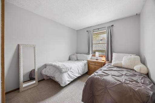 1618 Mclean Avenue, Saint Paul, MN 55106