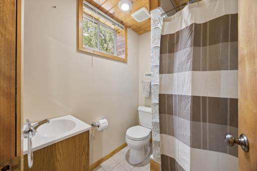 1618 Mclean Avenue, Saint Paul, MN 55106