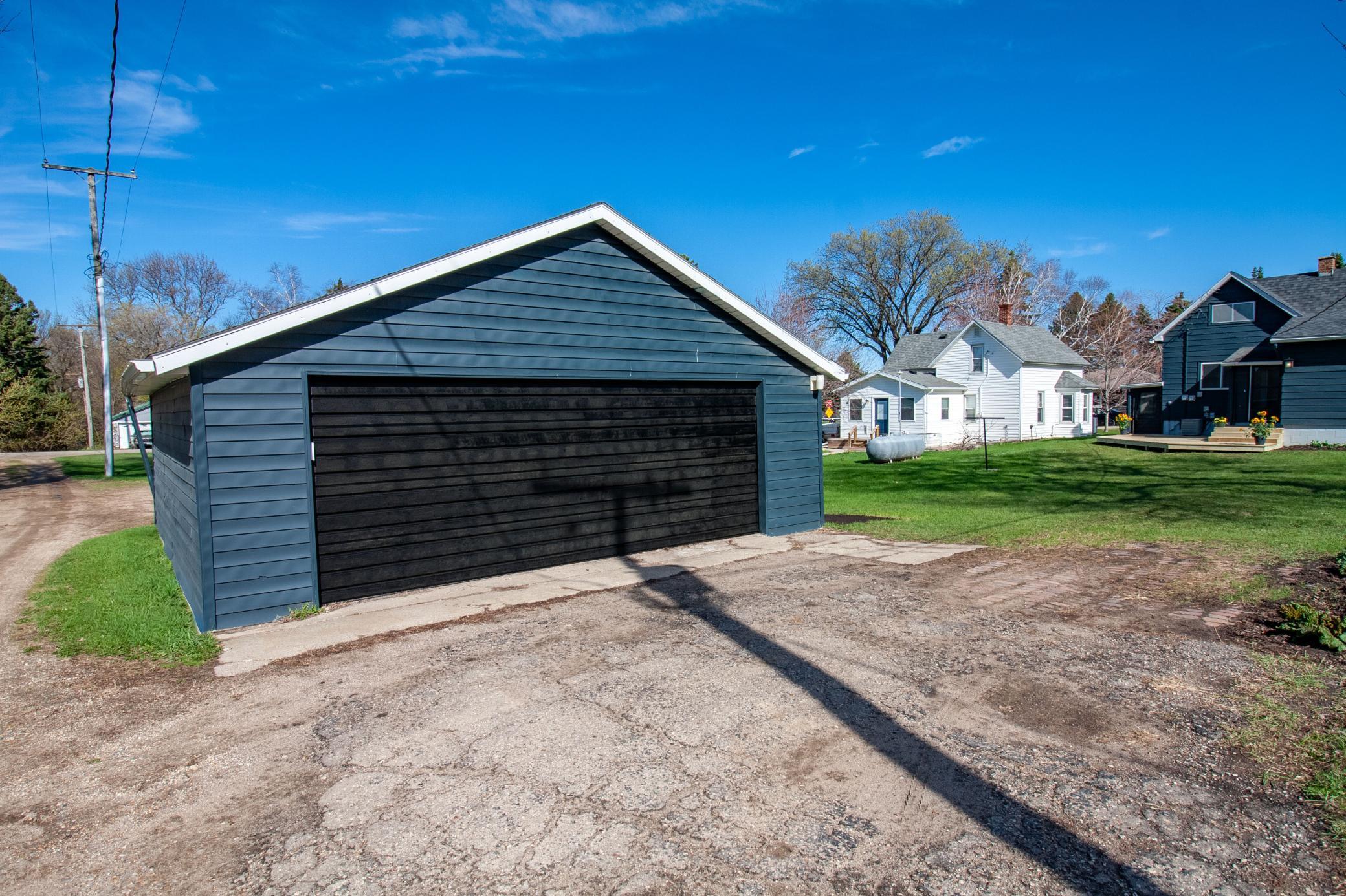 215 2nd Ave NW Exterior (24) Garage