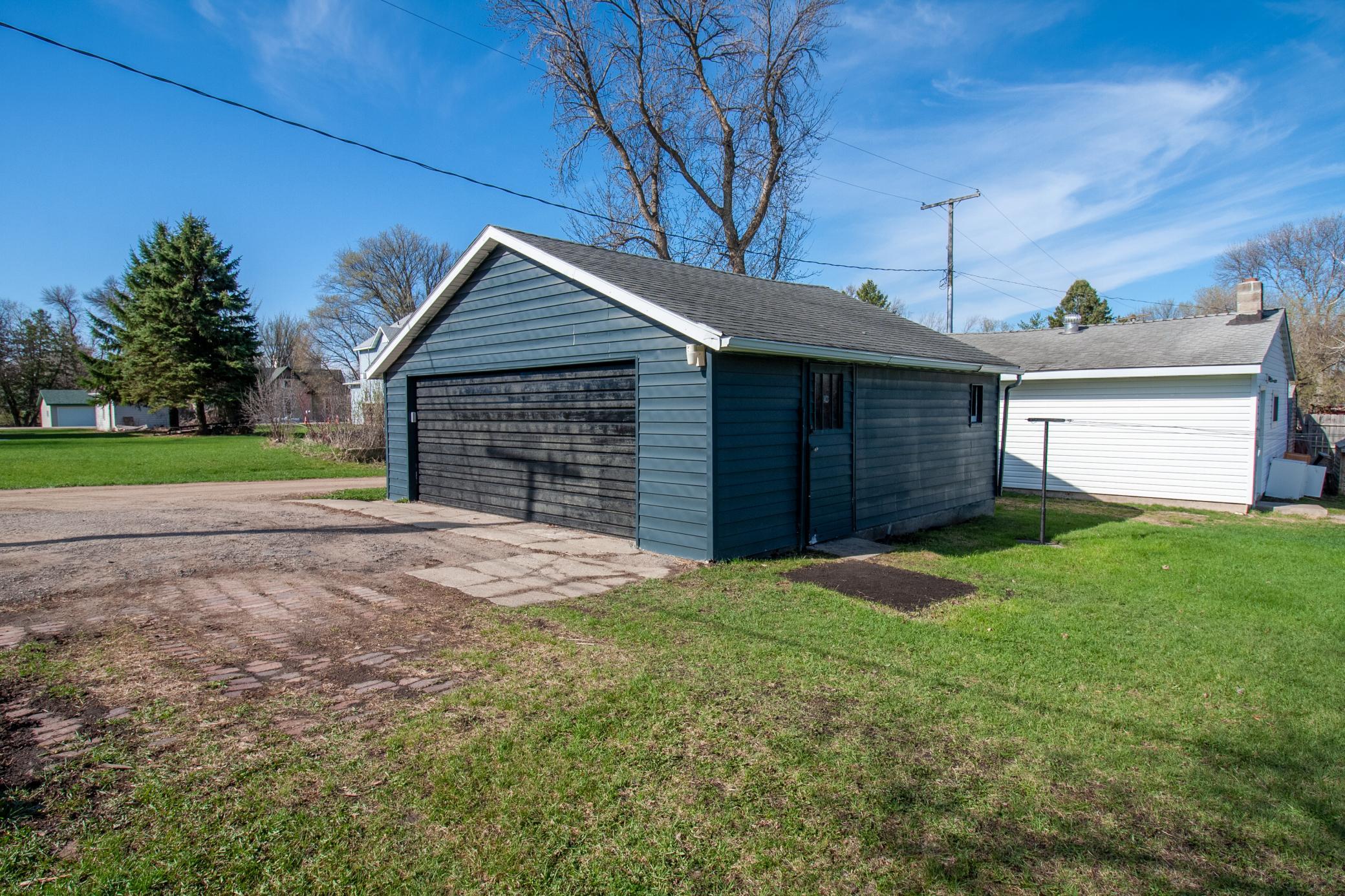 215 2nd Ave NW Exterior (23).jpg