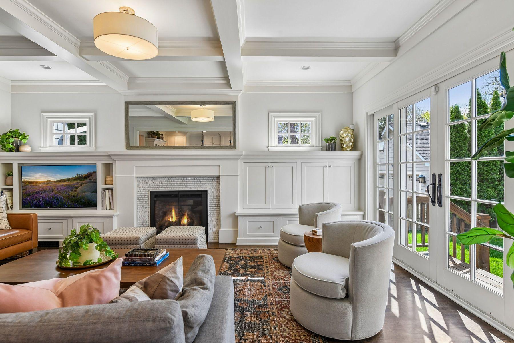 Beautiful coffered ceilings, and cabinetry.