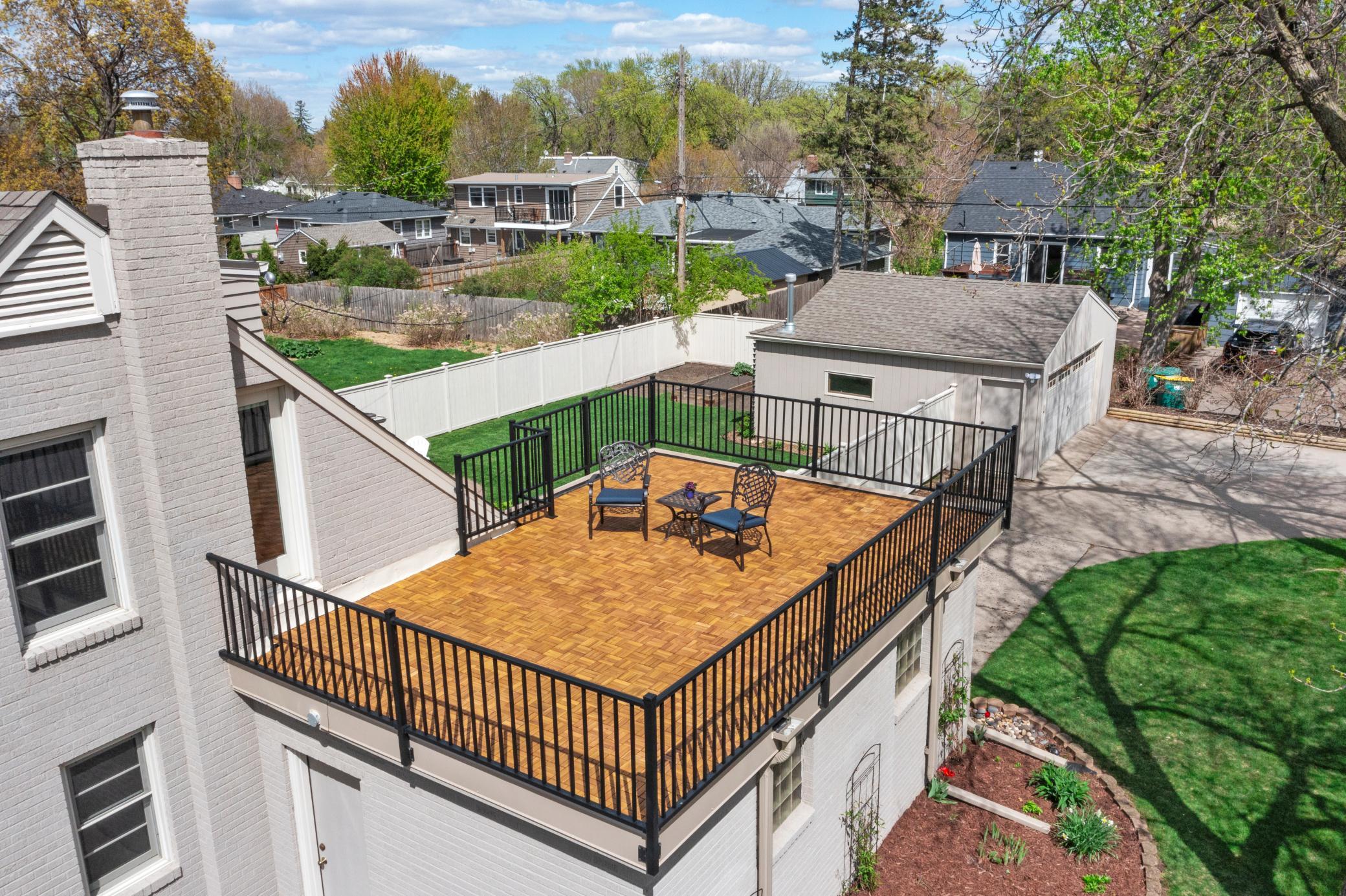 An aerial view of the impressive rooftop deck.
