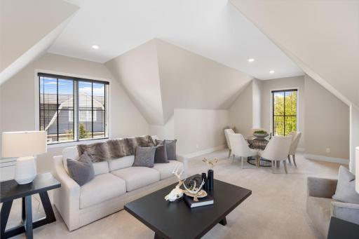 This incredibly versatile space can serve as an additional entertaining area, guest quarters, playroom, or even a sixth bedroomâmaking it ideal for multigenerational living.