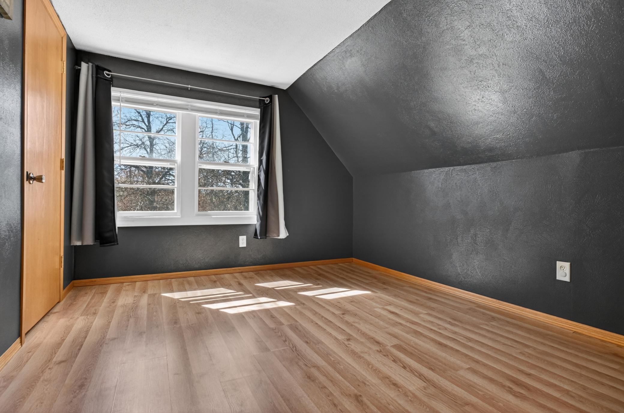 Upstairs Bedroom #3