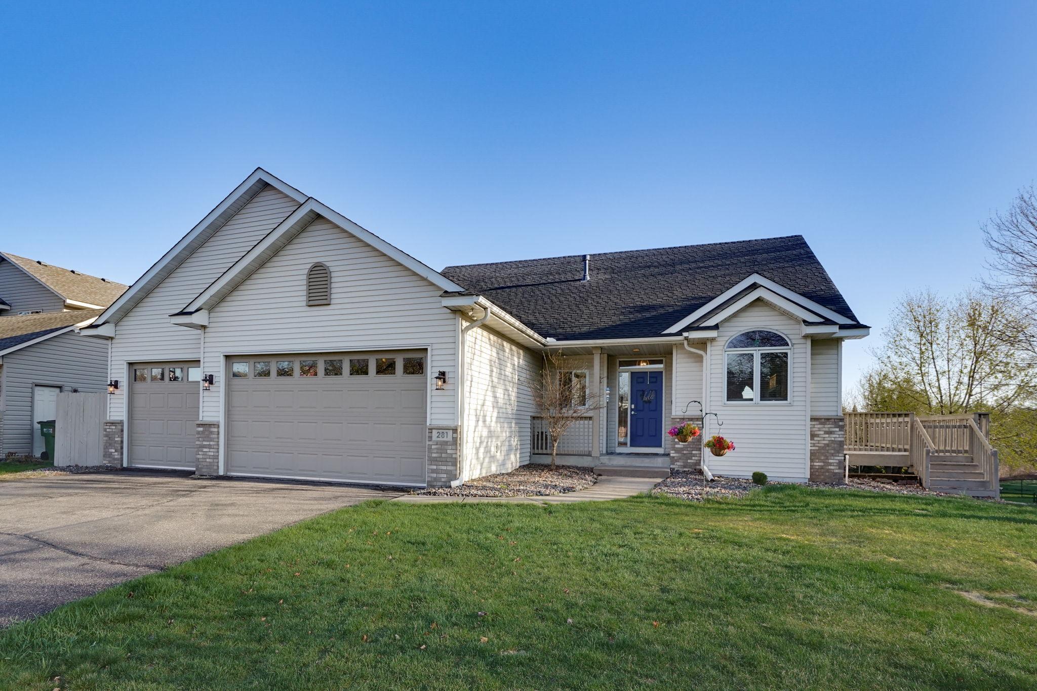 One level home featuring a fully finished lower level.