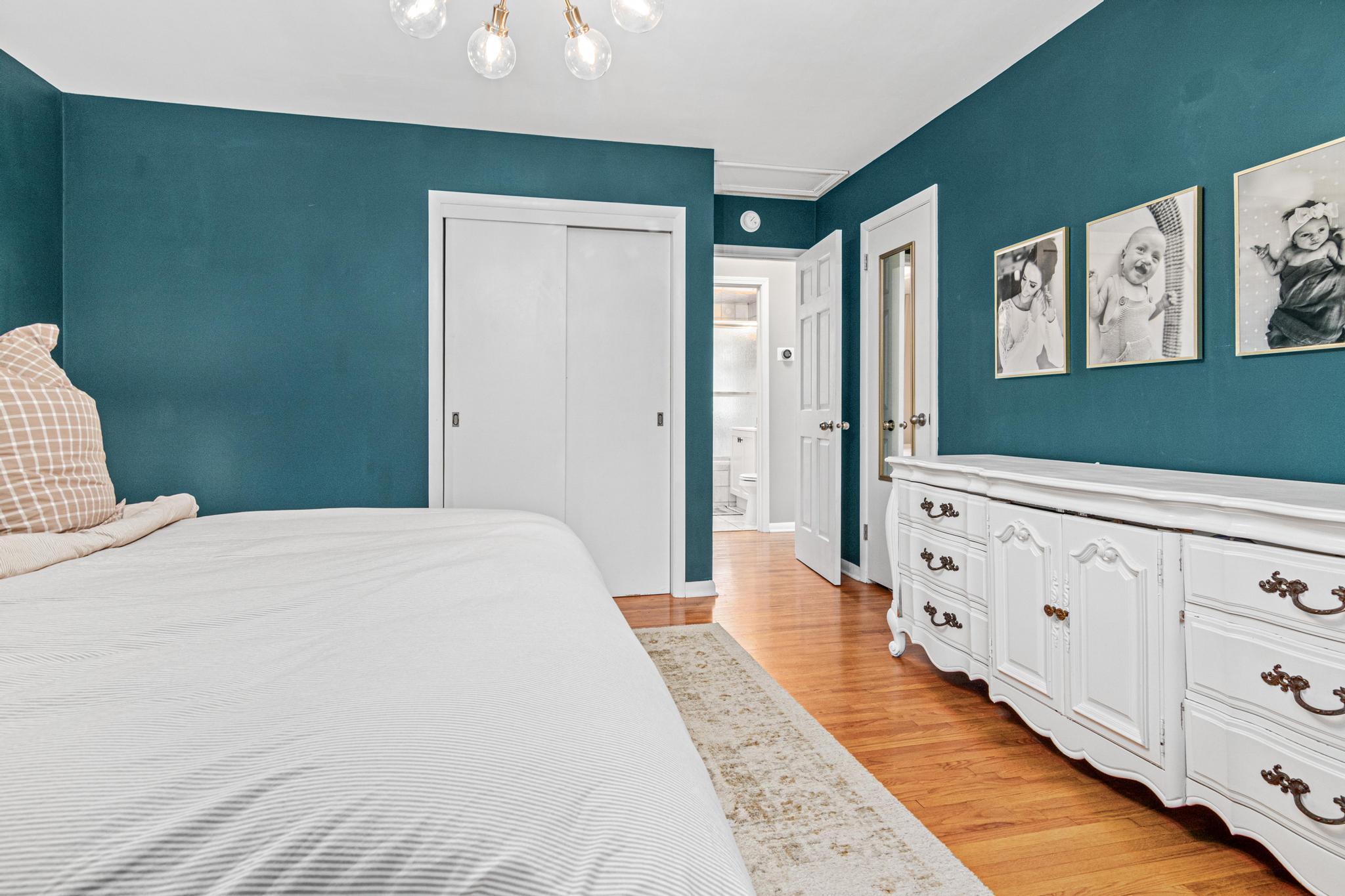 3844 Johnson St NE-25.jpg