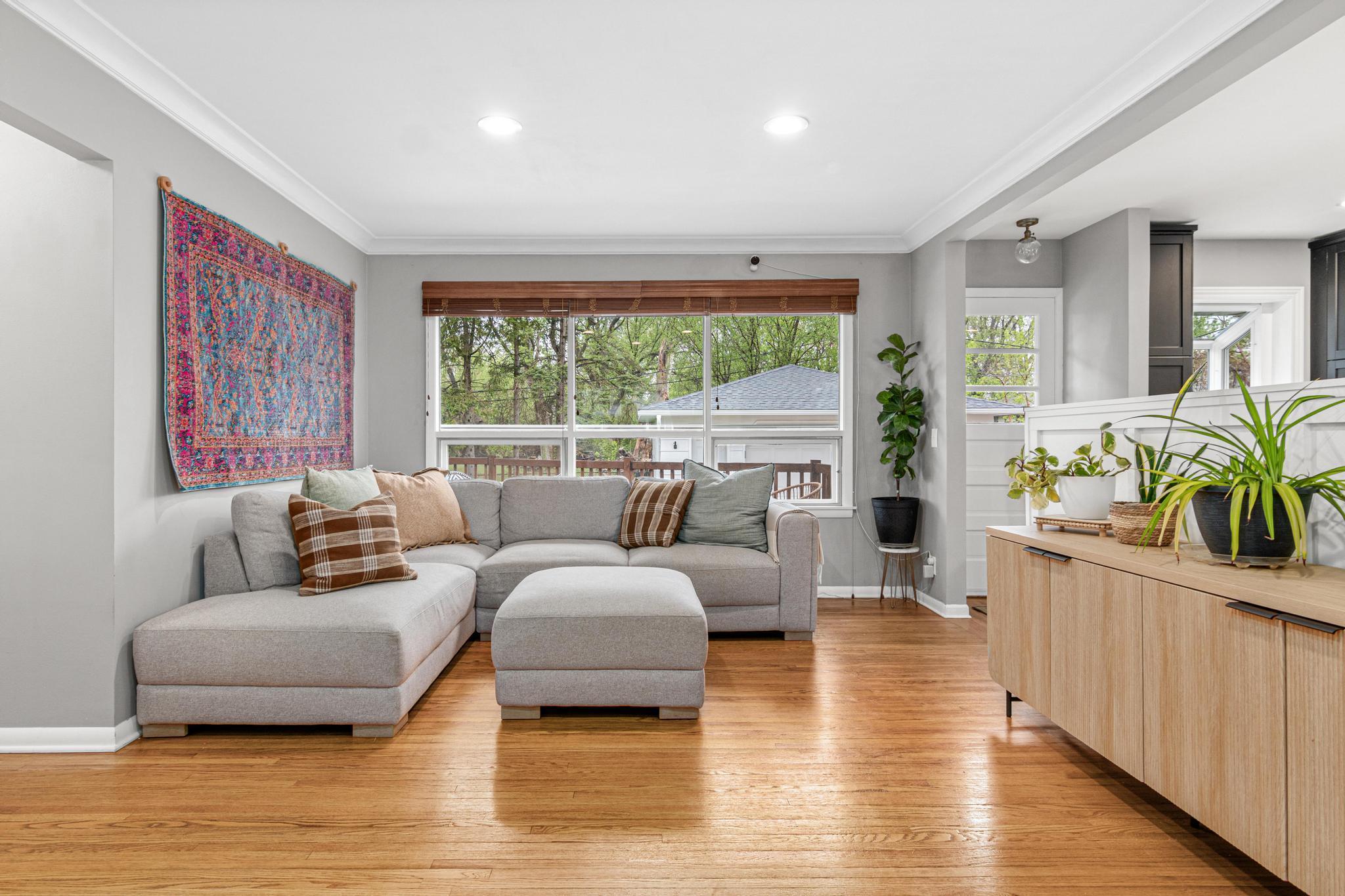 3844 Johnson St NE-9.jpg