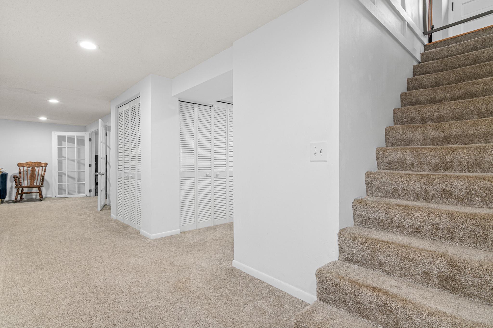3844 Johnson St NE-26.jpg