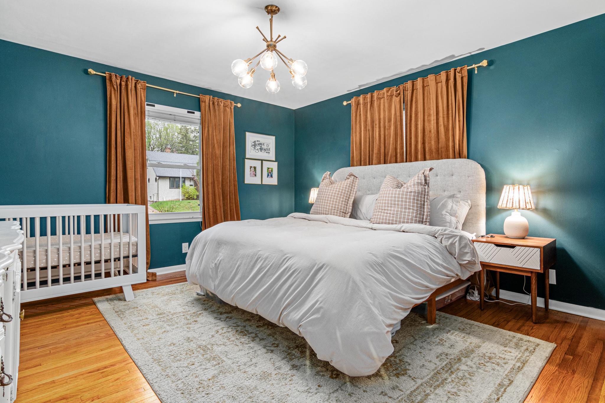 3844 Johnson St NE-23.jpg