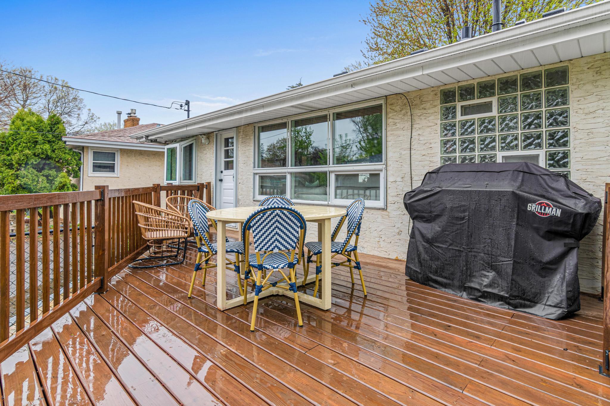 3844 Johnson St NE-37.jpg