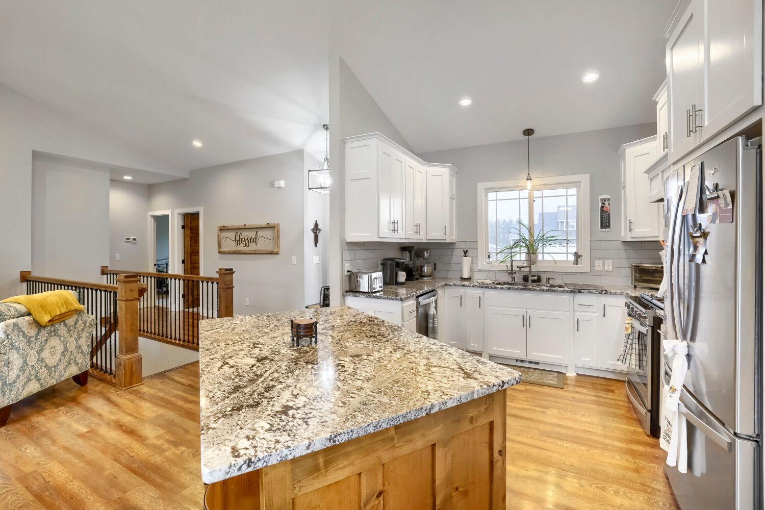 5689 172nd Lane NW - Web Quality - 022 - 13 Kitchen.jpg