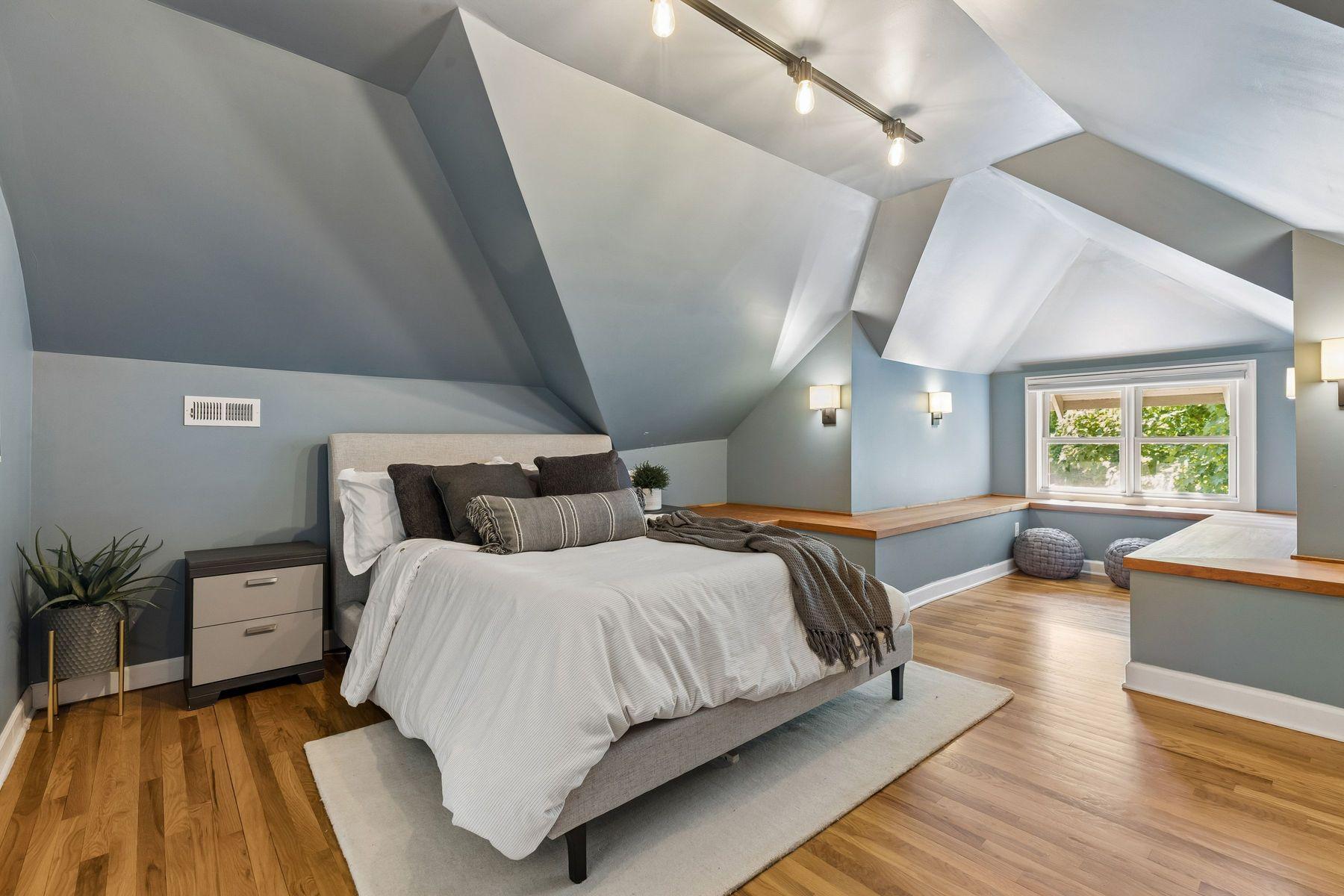 Expansive space with all those angles playing off each other