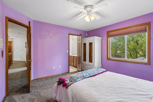 3655 Urbandale Lane N, Minneapolis, MN 55446