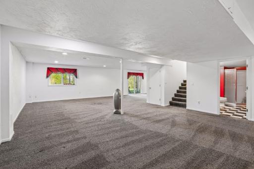 3655 Urbandale Lane N, Minneapolis, MN 55446