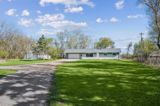 8550 40th Street SW, Howard Lake, MN 55349