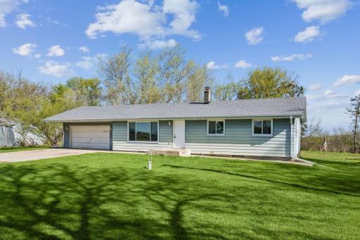 8550 40th Street SW, Howard Lake, MN 55349