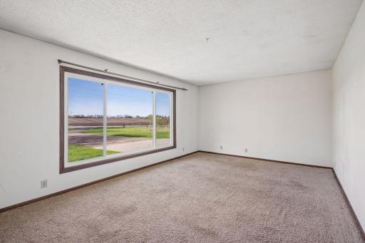 8550 40th Street SW, Howard Lake, MN 55349