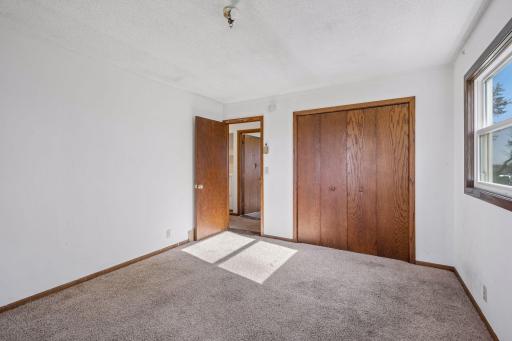 8550 40th Street SW, Howard Lake, MN 55349
