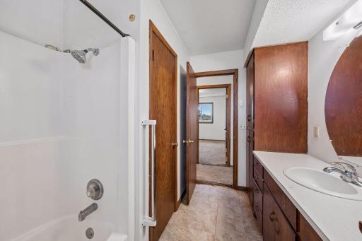 8550 40th Street SW, Howard Lake, MN 55349