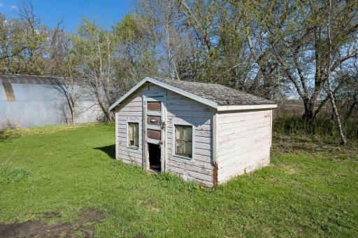 8550 40th Street SW, Howard Lake, MN 55349