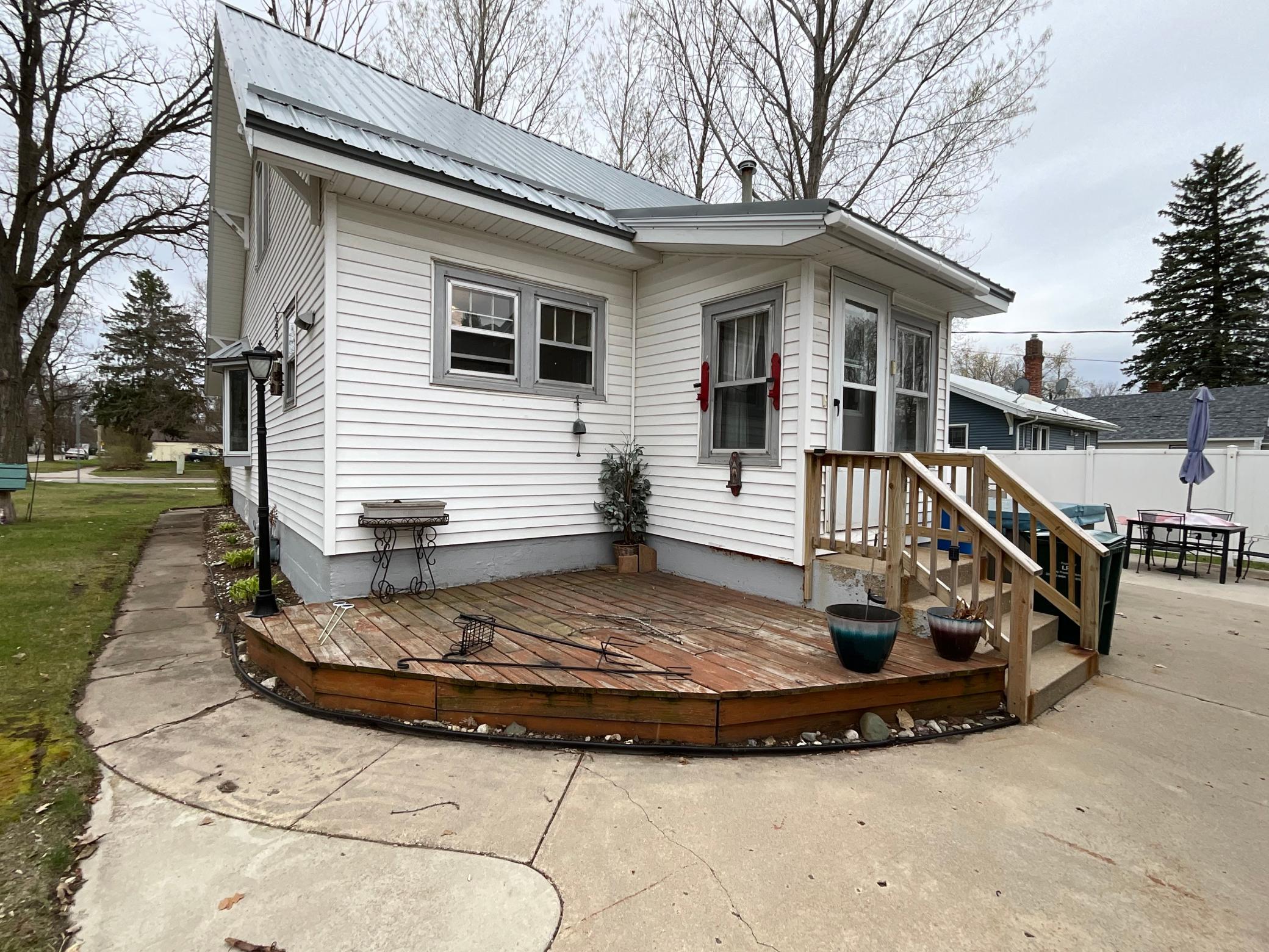 Back Entry to Home.jpg