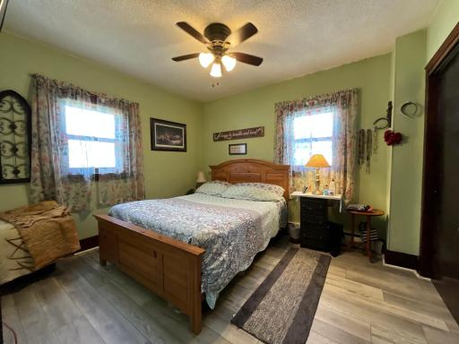 Main Level Primary next to Bath and close to Kitchen.jpg