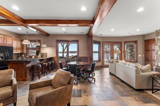 Integrated Sonos surround sound throughout indoor and outdoor entertaining areas