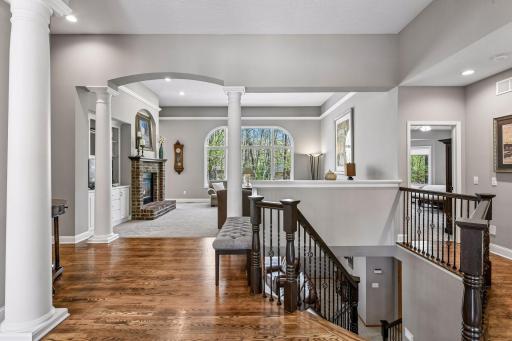 2865 Autumn Woods Drive, Chaska, MN 55318