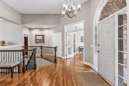 2865 Autumn Woods Drive, Chaska, MN 55318